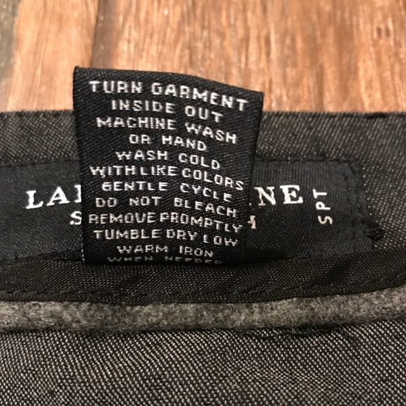 LN Larry Levine brand Women's skirt with layers - Picture 6 of 6